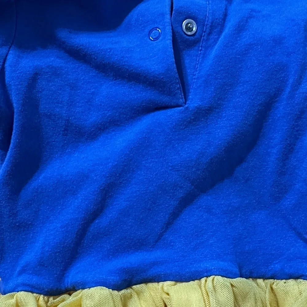 Disney Baby Snow White costume onesie size 9 tutu skirt onesie